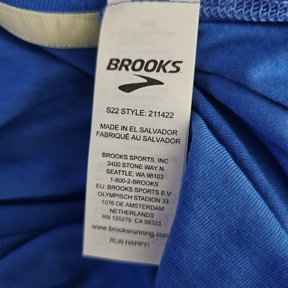 NWT MEN'S RUN HAPPY DISTANCE GRAPHIC SHORT SLEEVE - Picture 5 of 6